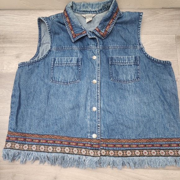 Vintage Stonebridge Blue Denim Vest 1X  Sleeveless Fringe Trim Western Boho Jean - Picture 1 of 10